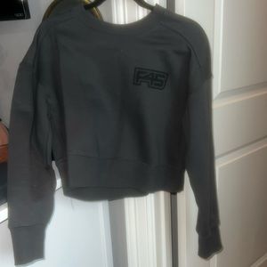 F45 cropped sweater